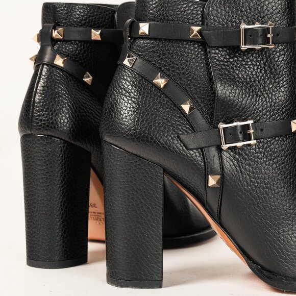 Valentino Garavani Rockstud Pebbled Leather Black Ankle Boots - Picture 8 of 11